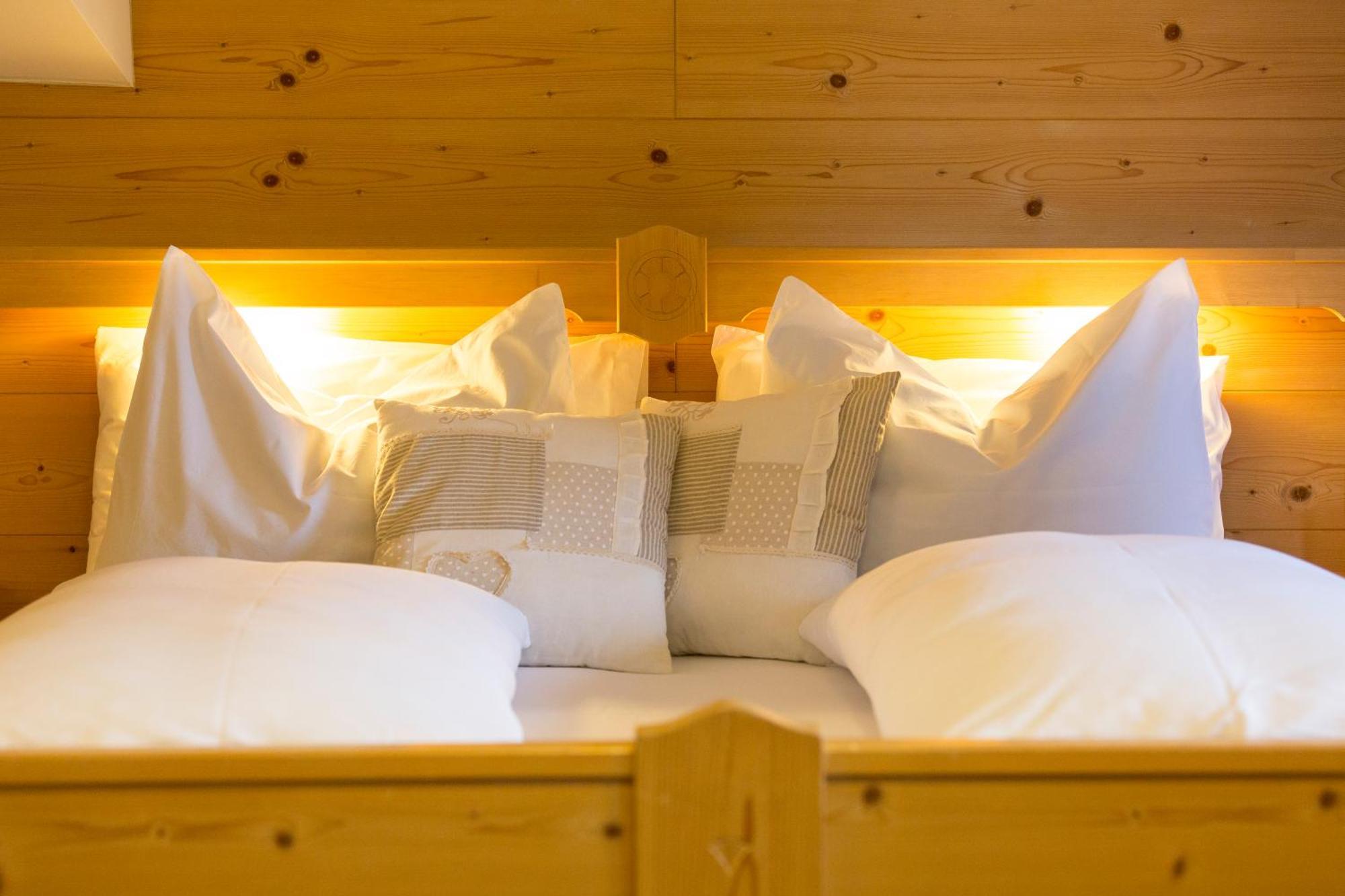 Hotel Urthaler ดอบบีอาโก ภายนอก รูปภาพ